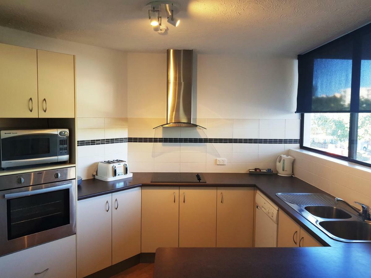 Casablanca Beachfront Apartments Bribie Island North Dış mekan fotoğraf